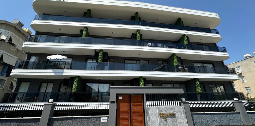 2+1 Lägenhet i Oba, Antalya, Turkiet Nr. 226269