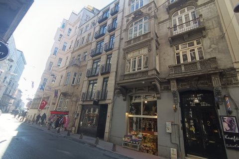 ملک تجاری در Istanbul ، ترکیه 200 متر مربع. شماره 222680 - 3