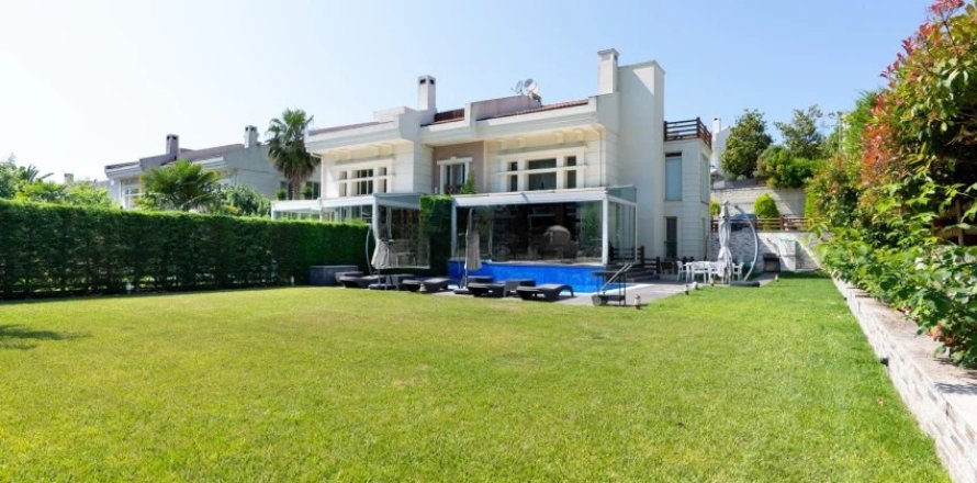 6+1 Villa  i Istanbul, Tyrkiet Nr. 222663