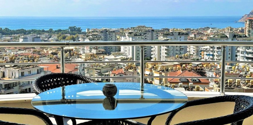 2+1 Apartment  in Alanya, Antalya, Turkey No. 213134