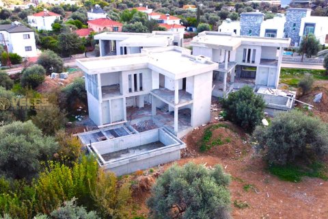 4+1 Villa i Catalkoy, Girne, Nr. 214210 - 21