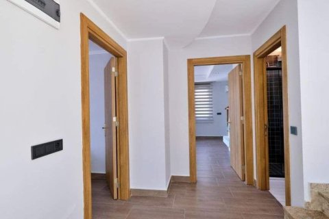 Продажа виллы  в Аланье, Анталье, Турция 5 комн., 300м2, №227627 – фото 28