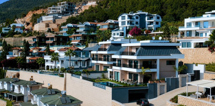 ویلا در Alanya ، ترکیه 600 متر مربع. شماره 227625