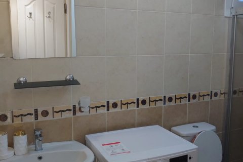 2+1 Lejlighed  i Mahmutlar, Antalya, Tyrkiet Nr. 103999 - 5