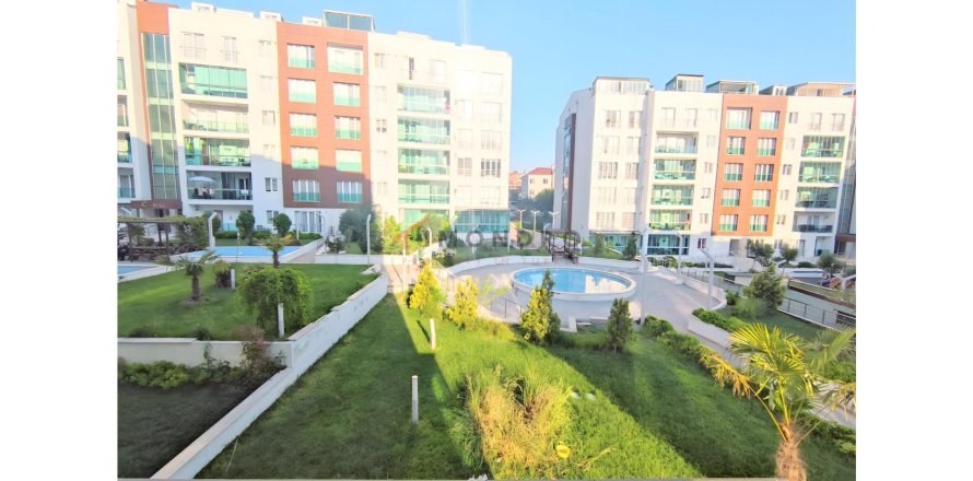Квартира  1+1 в Бейликдюзю, Стамбул, Турция №227117