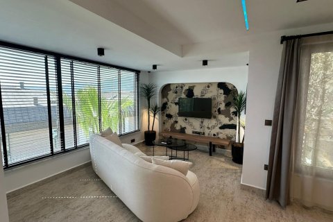 Villa for sale in Alanya, Antalya, Turkey, 2 bedrooms, 200.0m2, No. 213787 – photo 7