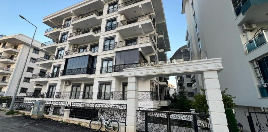 Leilighet  i Mahmutlar, Antalya, Tyrkia Nr. 215385