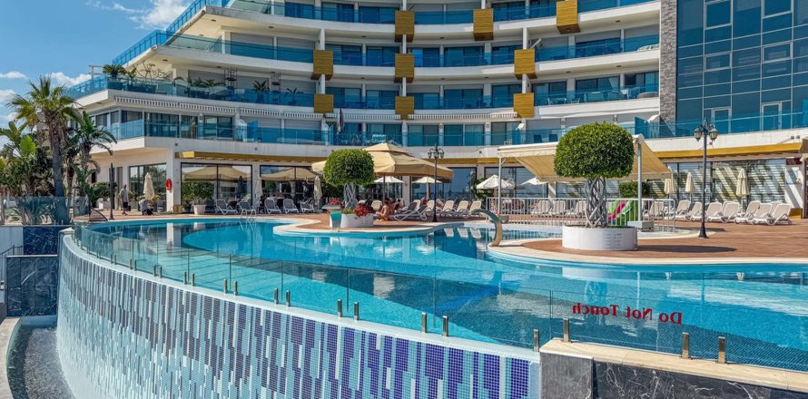 Apartment in Alanya, Antalya, Turkey No. 212021