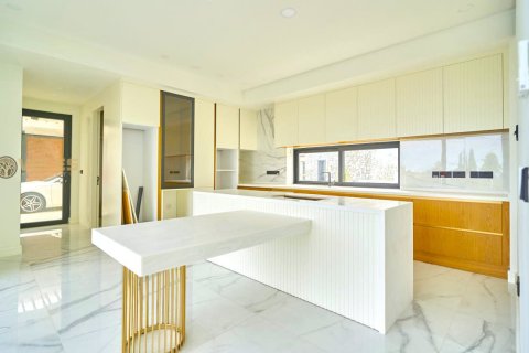 Villa for sale in Bellapais, Girne, Northern Cyprus, 4 bedrooms, 600m2, No. 214481 – photo 5