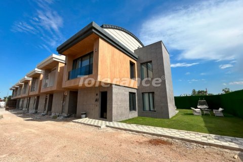 ویلا در  Antalya ، ترکیه 4 خوابه ، 296 متر مربع.  شماره 106233 - 2