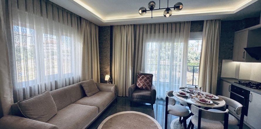 1+1 Apartment  in Alanya, Antalya, Turkey No. 237639
