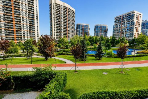 3+1 Apartment  in Eyup, Istanbul, Turkey No. 237477