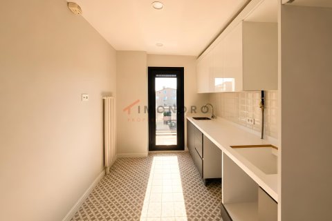3+1 Lejlighed i Üsküdar, Istanbul, Tyrkiet Nr. 237479 - 13