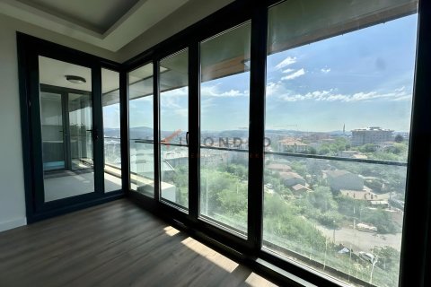 5+1 Wohnung  in Üsküdar, Istanbul, Türkei Nr. 237478 - 3