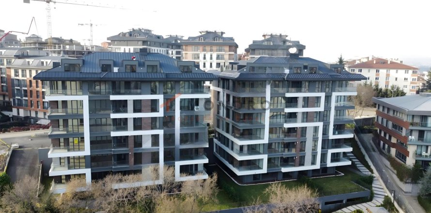 5+1 Wohnung  in Üsküdar, Istanbul, Türkei Nr. 237478