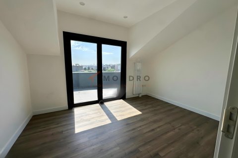 5+1 Wohnung  in Üsküdar, Istanbul, Türkei Nr. 237478 - 23