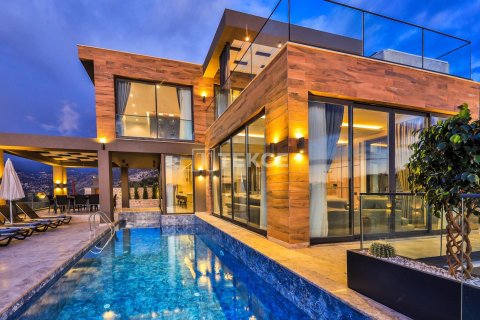 5+1 Villa  i Kas, Antalya, Turkiet Nr. 86954