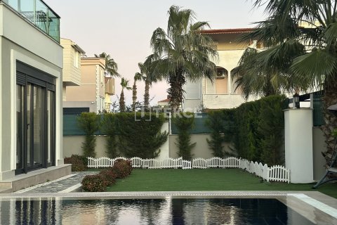 ویلا در  Serik ، ترکیه 4 خوابه ، 204 متر مربع.  شماره 216155 - 6