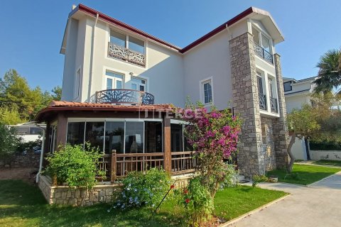 Вилла  6+1 в Фетхие, Мугла, Турция №228948