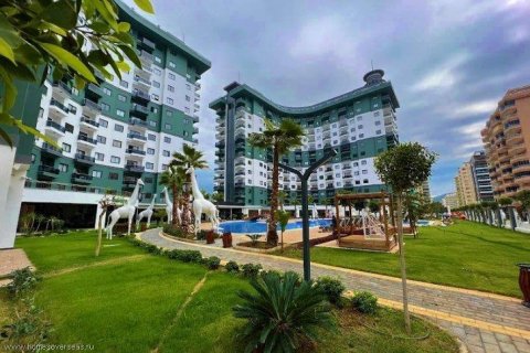 1+1 Apartment  in Mahmutlar, Antalya, Turkey No. 228943