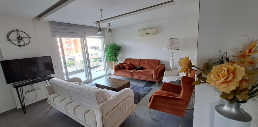 2+1 Apartment  in Oba, Antalya, Turkey No. 217492