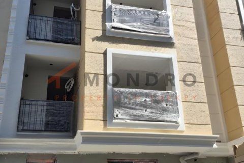 2+1 Apartment in Fatih, Istanbul, Turkey No. 237641