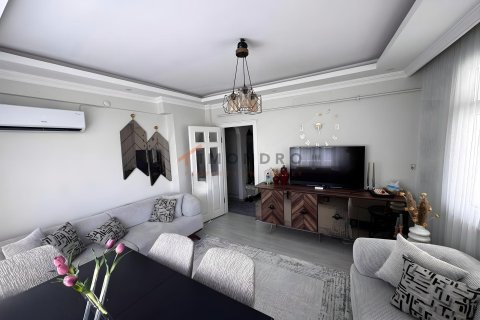 2+1 Leilighet  i Fatih, Istanbul, Tyrkia Nr. 237640 - 2