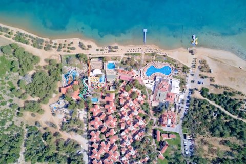 Продажа отеля  в Дидиме, Айдыне, Турция, №228796 – фото 2