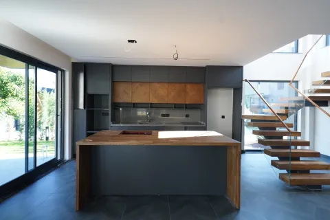 Apartment for sale  in Turkey, 4 bedrooms, 220m2, No. 224095 – photo 10