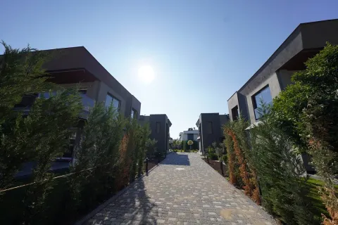 Apartment for sale  in Turkey, 4 bedrooms, 220m2, No. 224095 – photo 25
