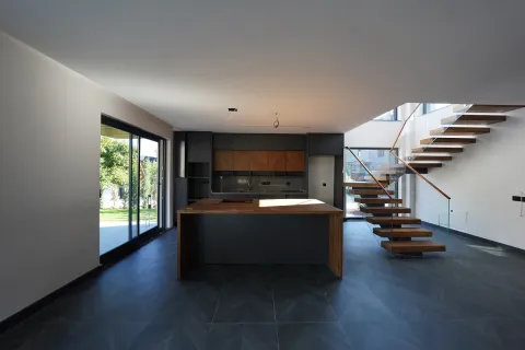Apartment for sale  in Turkey, 4 bedrooms, 220m2, No. 224095 – photo 9