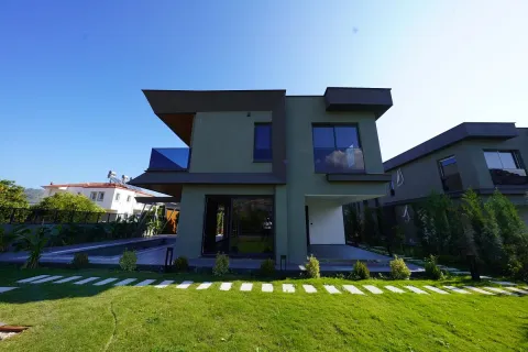 4+1 Lägenhet i Turkiet Nr. 224096