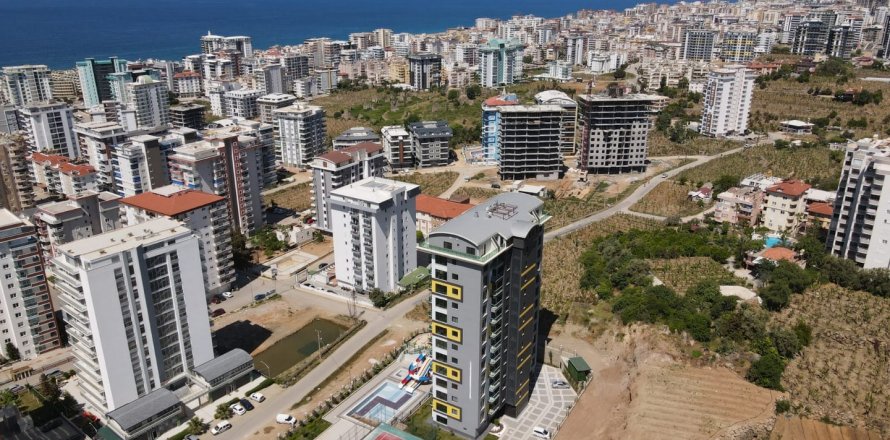 Квартира  1+1 в Махмутларе, Анталья, Турция №136019