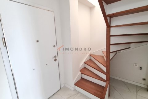 6+1 Lejlighed i Kadikoy, Istanbul, Tyrkiet Nr. 212806 - 11