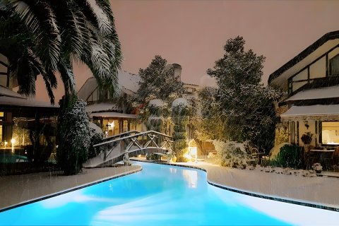 7+1 Villa  in Tuzla, Istanbul, Turkey No. 214720