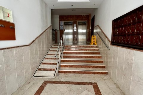 آپارتمان در  Mahmutlar ، ترکیه 2 خوابه ، 125 متر مربع.  شماره 237881 - 17