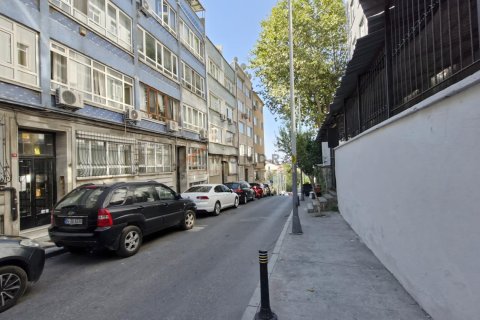 Продажа квартиры в Шишли, Стамбуле, Турция 1+2, 110м2, №232398 – фото 12