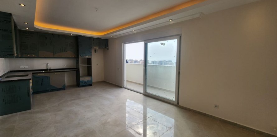 2+1 Takleilighet  i Mahmutlar, Antalya, Tyrkia Nr. 213148