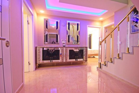 Penthouse for sale in Mahmutlar, Antalya, Turkey, 220m2, No. 94631 – photo 2