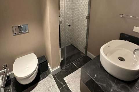 2+1 Apartment in Sisli, Istanbul, Turkey No. 223101