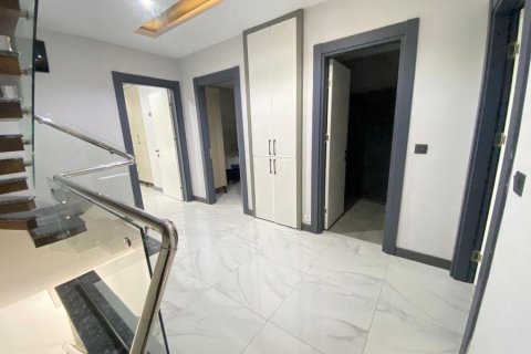 ویلا در  Avsallar ، ترکیه 226 متر مربع.  شماره 221561 - 16