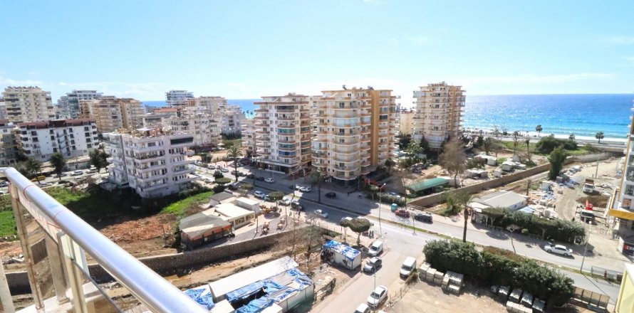 2+1 Lägenhet  i Mahmutlar, Antalya, Turkiet Nr. 114405