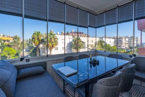 Daire  1+1  Oba, Antalya, Türkiye №134577