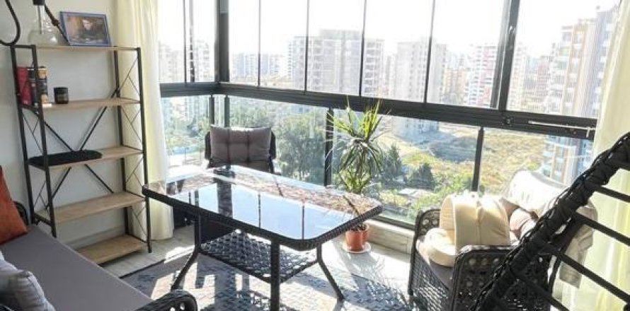 2+1 Apartment  in Mersin, Turkey No. 142127