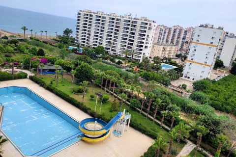 آپارتمان در  Mersin ، ترکیه 4 خوابه ، 180 متر مربع.  شماره 111872