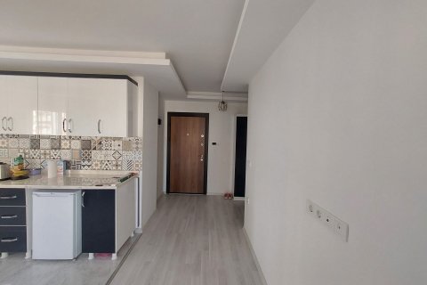 Daire 1+1 Mersin, Türkiye №135282 - 3