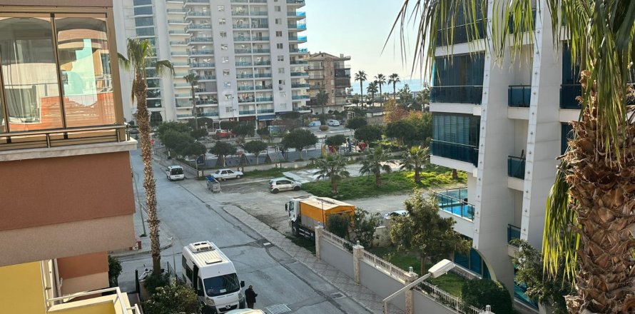 2+1 Lägenhet  i Mahmutlar, Antalya, Turkiet Nr. 113926