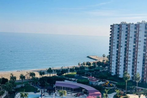 آپارتمان در Mersin ، ترکیه 3 خوابه ، 165 متر مربع. شماره 146720