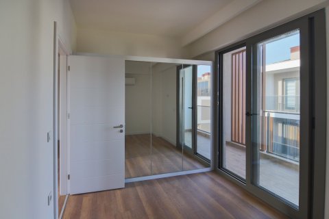 Продажа квартиры  в Измире, Турция 2+1, 70м2, №116418 – фото 13