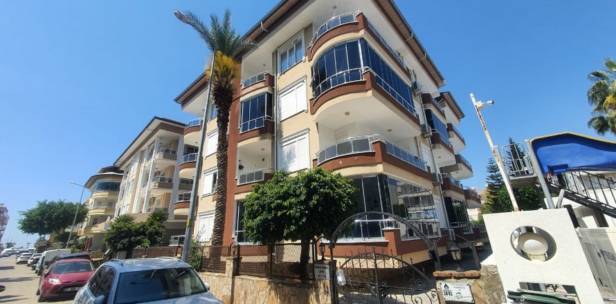 2+1 Lägenhet  i Oba, Antalya, Turkiet Nr. 117042